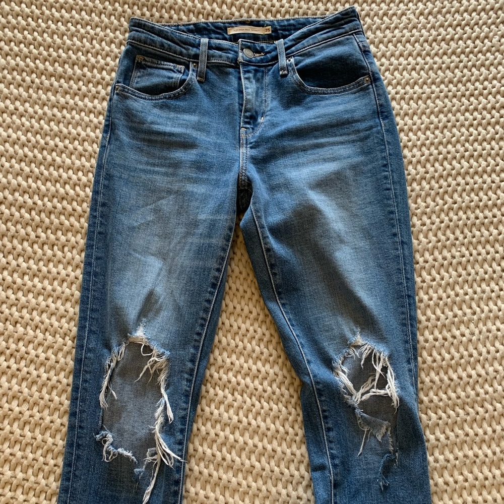 Levi’s 721 High Rise Skinny Jeans